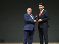 BAŞKAN YALÇIN’A TURİZME KATKI ONUR ÖDÜLÜ