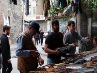 Bıçakların tanesini 35 liraya bileyliyoruz