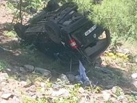 Kayseri'de hafif ticari araç, şarampole devrildi: 5 yaralı