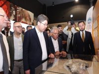 Başkan Büyükkılıç'tan Bakan Tunç'a 7,5 milyon yılık fosillerin tanıtımı