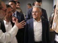 Ağaşe’nin hazırladığı ‘Kadın ve Çocuk’ temalı yağlıboya resim sergisi açıldı