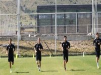 25 futbol takımı, yaz kampı için Erciyes'i tercih etti