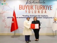 Ak Parti Kocasinan İlçe Kadın Kolları Başkanlığına Figen Ergüven atandı