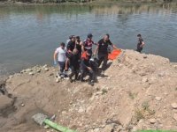 Serinlemek için girdiği Kızılırmak'ta boğuldu