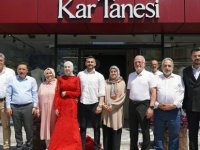 Talas Belediyesi ihtiyaç sahibi genç kızların yanında