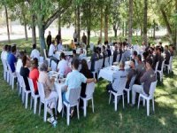 BAŞKAN AKAY, İŞLETME VE MEYDAN AMİRLİĞİ ÇALIŞANLARIYLA BULUŞTU