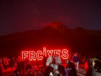 Erciyes'te 2 bin 650 metre yükseklikte meteor yağmuru