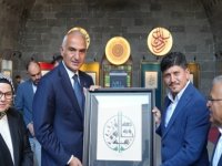 Albayrak Grubu'nun Âdil-i Mutlak Hat Eserleri Sergisi Kayseri'de sanatseverlerle buluştu