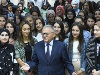 Büyükkılıç'tan, 10 Bin Öğrenciye 42 Milyon TL'lik Kırtasiye ve Beslenme Desteği
