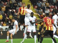 Kayserispor 9 kişi kalan Gençlerbirliği ile evinde 1-1 berabere kaldı