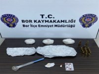 NİĞDE'de uyuşturucu ile mücadele kapsamında gerçekleştirilen operasyonda 4 kişi gözaltına alındı