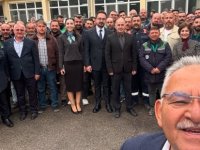 Başkan Büyükkılıç, kahvaltıda belediye çalışanlarıyla bir araya geldi