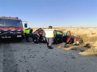 Otomobil ile kamyon çarpıştı: 1 ölü, 1 yaralı