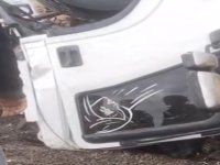 Yolcu otobüsüyle çarpışan kamyonetin sürücüsü öldü, 2 arkadaşı yaralı