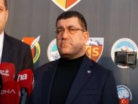 FIFA’nın ekranını açıyorlar Acaba bugün Kayserispor'a kaç tane yasak geldi?