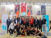 Nuh Mehmet Küçükçalık Anadolu Lisesi şampiyon oldu