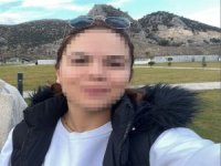 Boşanma aşamasındaki eşini çocuğunun gözü önünde bıçakladı