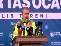 Destici: Şehit liderimizin davası dimdik ayaktadır