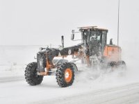 148 Personel ve 85 araç ile karla mücadele çalışmalarını yürütüyor