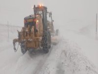 Pınarbaşı - Göksun Karayolu: bu saat itibarıyla çift yönlü olarak TIR VE KAMYON TRAFİĞİNE KAPATILMIŞTIR