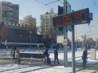 Kayseri’de dondurucu soğuklar günlük yaşamı olumsuz etkiledi