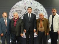 Baki Ersoy: Devletten gelen ne varsa,130 öğrencimize burs olarak dağıtıyoruz