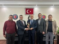 CHP Kayseri Milletvekili Aşkın Genç’ten Harb-İş Sendikası’na ziyaret