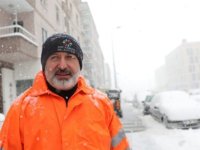 KOCASİNAN’DA KARLI YOLLARA ANINDA MÜDAHALE
