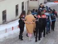 Kayseri’de fuhuş operasyonu: 8 gözaltı