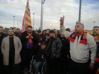 Kayserispor Taraftarlarından Takıma Moral Ziyareti