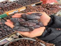 YAKLAŞAN RAMAZAN AYI ÖNCESİ HURMAYA ZAM NORMAL 550 TL OLURKEN EN İYİSİNİN KİLOSU 800 TL OLDU