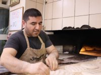 Ramazan'da sıcak fırın başında zorlu mesai