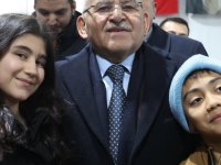 Büyükkılıç, vatandaşlarla aynı sofrada orucunu açtı