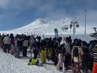 Erciyes’te hafta sonu yoğunluğu