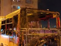 Kayseri'de seyir halindeki özel halk otobüsü yanarak kül oldu