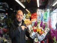 Kadınlar Günü öncesi çiçekçilerde yoğun mesai