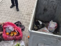 Büyükşehir Zabıtası, Evden Getirdikleri Eşyalarla Duygu Sömürüsü Yapan Dilencilere Göz Açtırmıyor