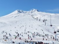 Kar Voleybolu Heyecanı Yine Erciyes’te