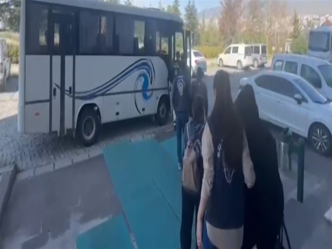 713662.jpeg