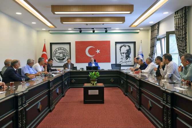 hkdezfkwqaauyvo.jpg